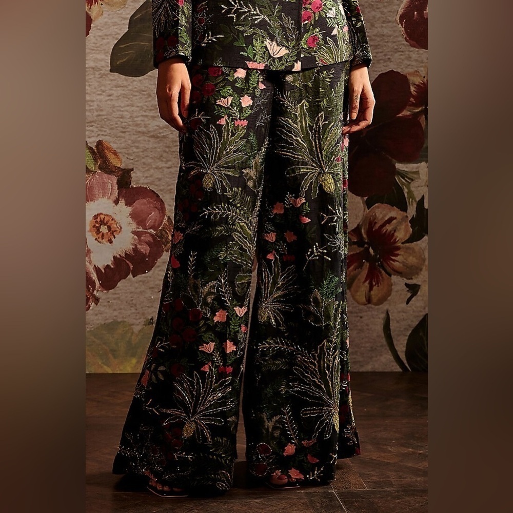 Prints by Radhika Jaipur, multi colored flared pants, size 28 - Picture 2 of 8